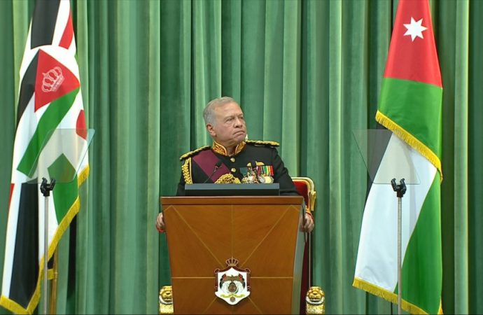 بالفيديو : يقلق الملك.. لكن لا يخاف إلا الله ولا يهاب شيئا وفي ظهره أردني