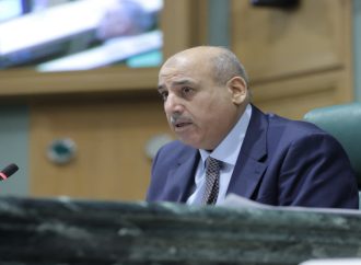 القاضي :  المتقاعدون العسكريون ركن أساسي في مسيرة الدولة