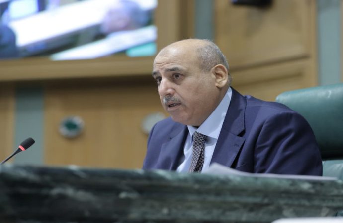 القاضي :  المتقاعدون العسكريون ركن أساسي في مسيرة الدولة