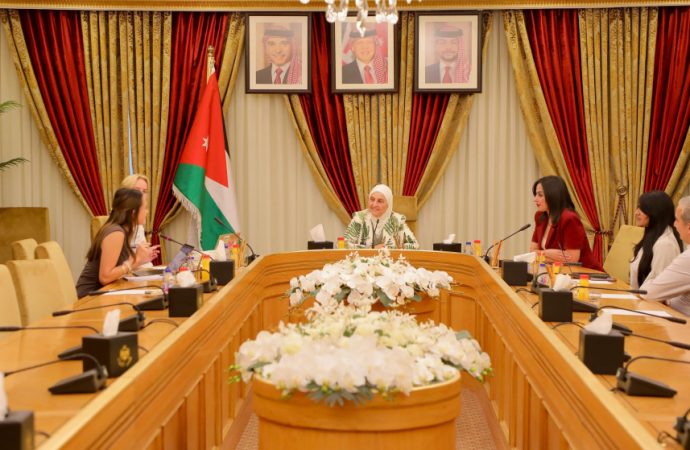 العين بركات خلال لقائها وفدا طلابيا أميركيا: الانتهاكات بقطاع غزة تمثل خرقا واضحا للمواثيق