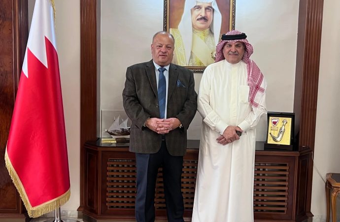 السفير البحريني خليفة بن عبدالله آل خليفة يلتقي مدير مهرجان جرش ايمن سماوي عمان : 2025