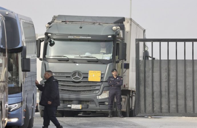 أبو عاقولة: تنظيم مليون بيان جمركي منذ بداية العام الحالي