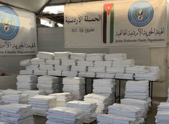 الحملة الأردنية تستكمل توزيع الشوادر وصيانة خيام النازحين في غزة
