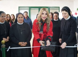 بالصور: السهيل تفتتح معرض “من الصفحة إلى الحياة” في مدرسة راهبات الوردية
