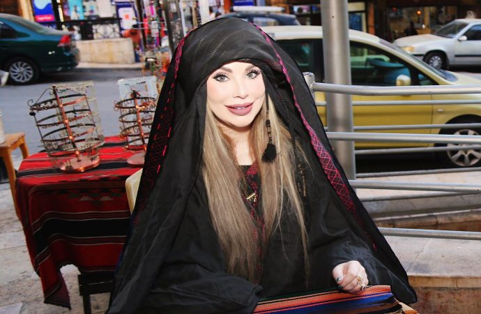بالصور: الأديبة السهيل في السلط