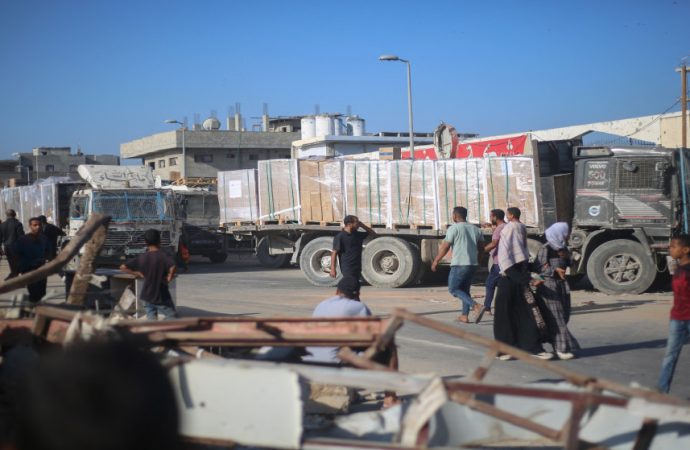 الشوا: يجب السماح بدخول المساعدات إلى غزة دون قيود أو شروط