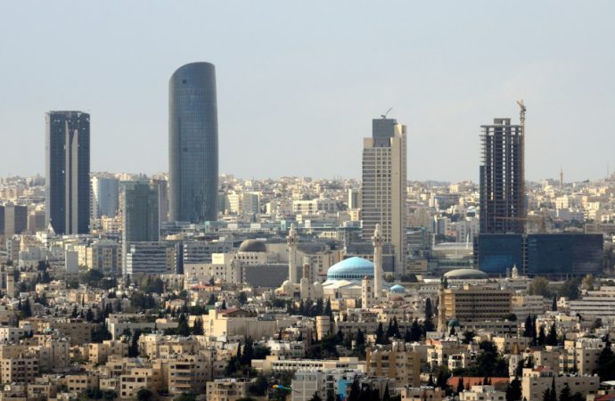 المهيدات: ارتفاع أسعار الأراضي المحاذية لمدينة عمرة بنسبة 100%