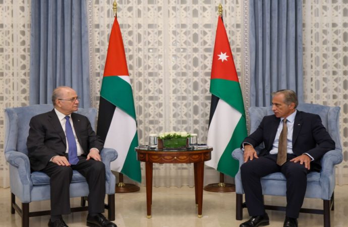 حسان ونظيره الفلسطيني يؤكدان ضرورة تمكين “قوة الاستقرار” في غزة