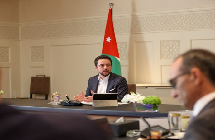 ولي العهد يتابع سير العمل بمشاريع المجلس الوطني لتكنولوجيا المستقبل