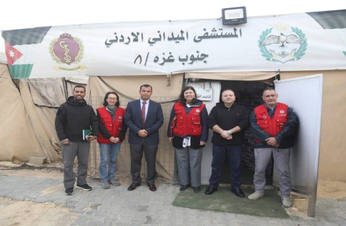 الصليب الأحمر يشيد بجهود المستشفى الميداني الأردني في غزة