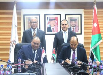 الأردن وإندونيسيا يوقعان مذكرة تفاهم لتعزيز الشراكات الاستثمارية