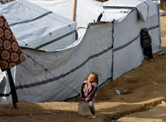 البرد القارس يودي بحياة رضيعة في خان يونس جنوب قطاع غزة