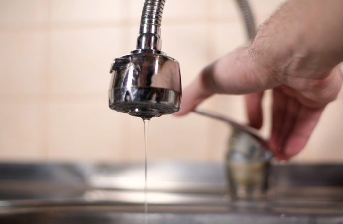 مياهنا: العكورة توقف الضخ من محطة الزارة ماعين احترازيا