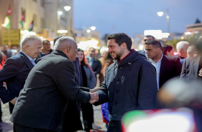 ولي العهد يهنئ أبناء الطوائف المسيحية بقرب حلول عيد الميلاد