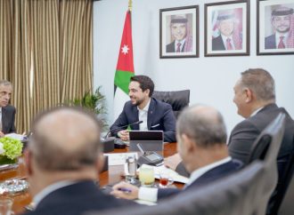 ولي العهد يؤكد أهمية جهود الحكومة للحد من الإلقاء العشوائي للنفايات