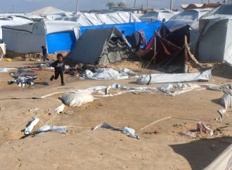 “الأونروا”: 235 ألف شخص تضرروا من منخفض “بايرون” الجوي في قطاع غزة