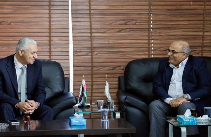 “الإعلام النيابية” تزور نقابة الصحفيين