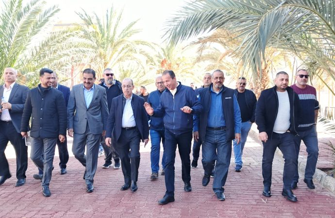 بالصور : تمكين شباب وشابات الأزرق  رؤية حكومية تُترجم على أرض الواقع