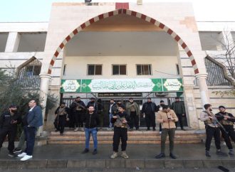 مجموعة “سرايا أنصار السنة” الإرهابية تتبنى تفجير المسجد في حمص