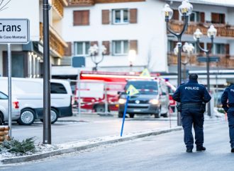 مقتل 10 أشخاص وإصابة 10 آخرين إثر انفجار وقع في منتجع للتزلج بسويسرا