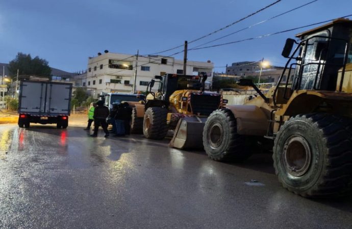 “الإدارة المحلية” تطلب من البلديات استئجار الآليات للعمل بالمنخفض القادم