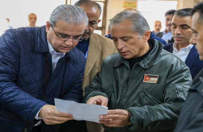 حسان يوجه بالإسراع في طرح عطاء إنشاء مبنى جديد في مستشفى المفرق الحكومي