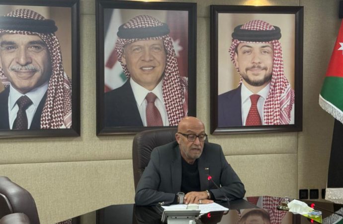 وزير المياه يؤكد ضرورة تحسين مستوى الخدمات المقدّمة للمواطنين
