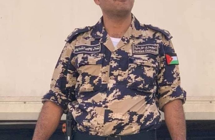 السفير العراقي في عمان يزور مقبرة الشهداء العراقيين في المفرق