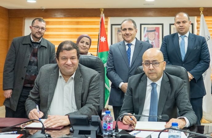 **وزير الاستثمار يرعى توقيع استثمار جديد بقيمة 20 مليون دينار في مدينة الموقر الصناعية