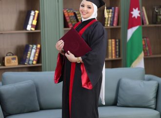 الحمدُ لله الذي بلّغنا تمام السعي بعد طول اجتهاد، وقرّب لنا الحلم خطوةً خطوة، حتى صرنا اليوم نقف على عتبته بامتنانٍ وفخر🤍