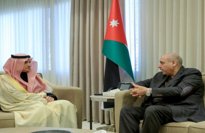 رئيس مجلس النواب يبحث تعزيز التعاون مع السفير السعودي