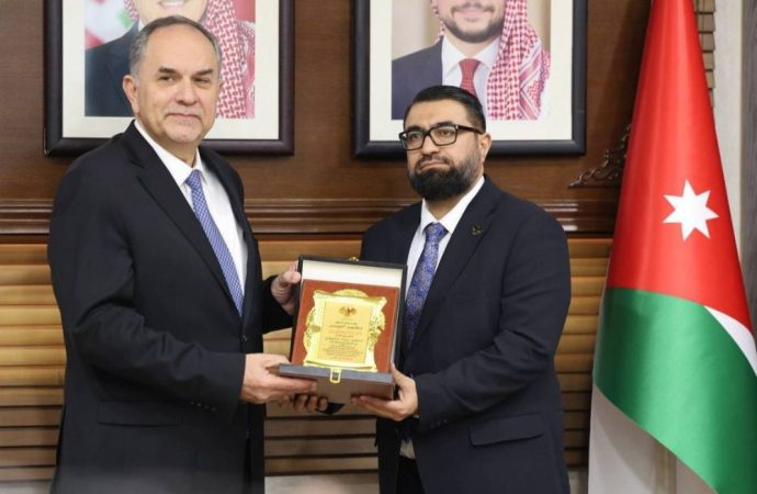 سوريا والأردن تبحثان تعزيز التعاون القضائي ومكافحة المخدرات والجريمة المنظمة