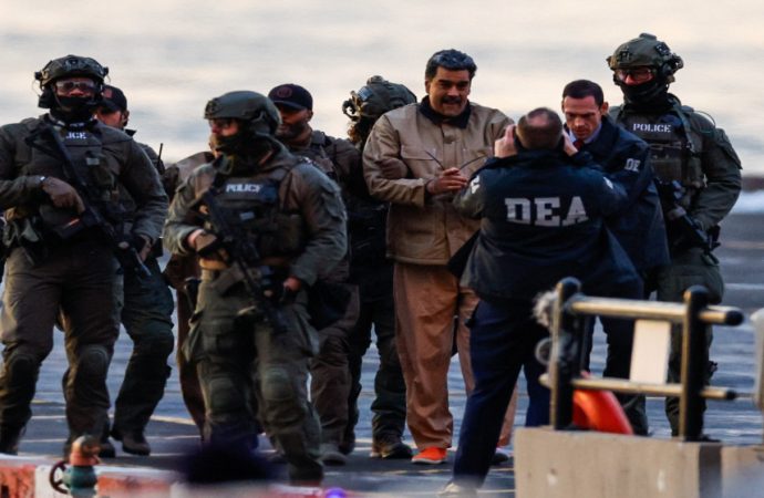 فنزويلا وكوبا تعلنان مقتل 55 عسكريا خلال اعتقال مادورو