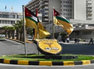 مستشفى الجامعة يستقبل 8 أطفال من غزة