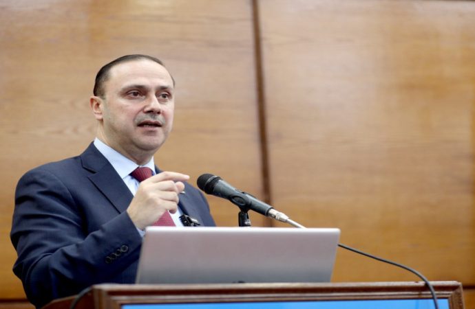 المومني باليوم العالمي للإذاعة: كانت ولا تزال الإذاعة مساحة للوعي
