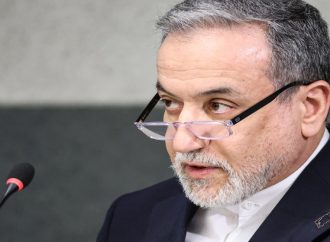 عراقجي: لإيران الحق في الدفاع عن النفس في حال تعرضت لهجوم أميركي