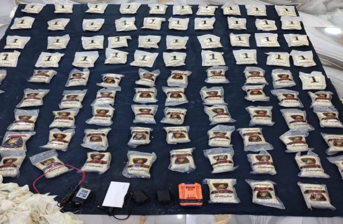 الجيش يحبط محاولتي تهريب مواد مخدرة بوساطة بالونات