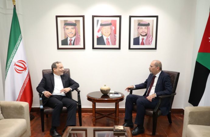 الصفدي لوزير خارجية إيران: الأردن لن يكون ساحة حرب في أيّ صراع إقليمي