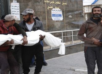 استشهاد امرأة وطفل في غزة