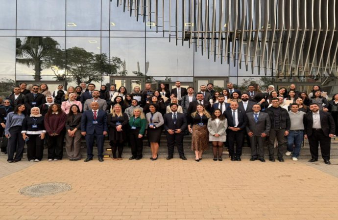 فريق كلية الحقوق في “العلوم التطبيقية” إلى نهائيات أكسفورد العالمية للمحكمة الصورية 2026