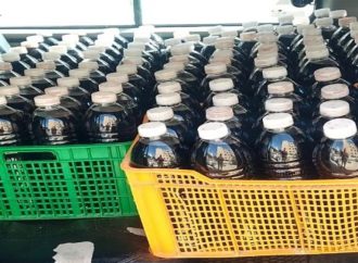 الغذاء والدواء: إتلاف 750 لترا من العصائر الرمضانية ضبطت داخل مركبة