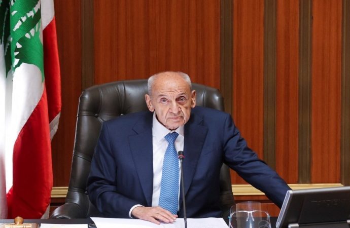 رئيس البرلمان اللبناني: يجب إجراء الانتخابات في موعدها في 10 أيار