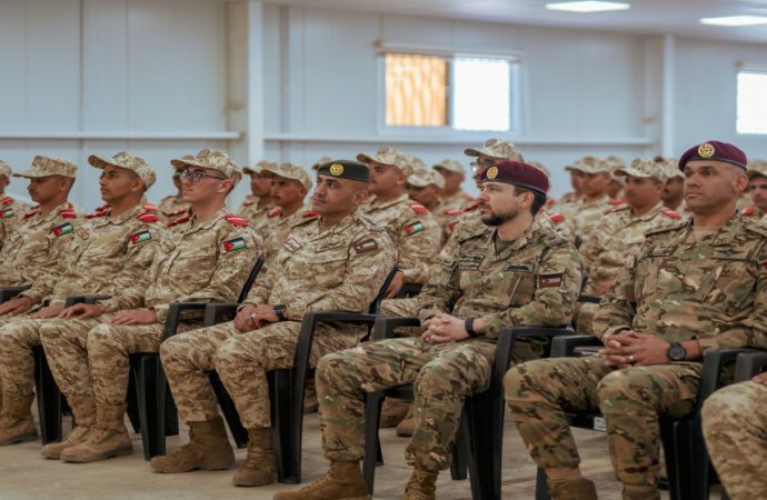 ولي العهد يزور مركز تدريب خدمة العلم ويطلع على سير البرامج التدريبية صور