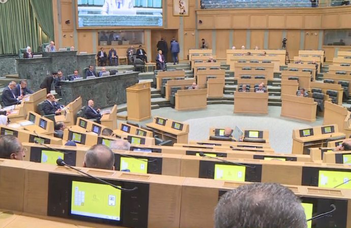 مجلس النواب يبدأ مناقشة مشروع قانون عقود التأمين