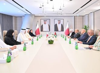 وزير العمل يبحث زيادة الاستفادة من الكفاءات الأردنية في السوق القطري
