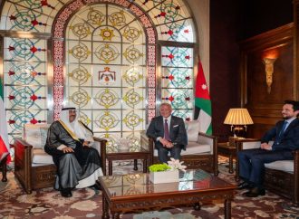 الملك والصباح يؤكدان إدانتهما للاعتداءات على الأردن والكويت