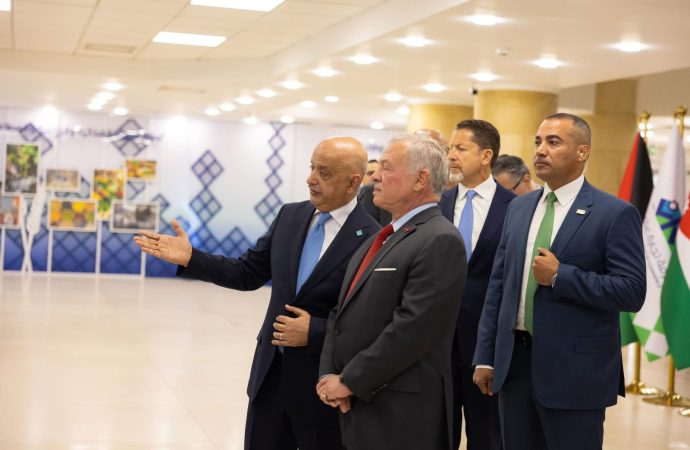 غرفة تجارة عمان علامة فارقة في الاقتصاد الوطني ومنارة للعمل التجاري