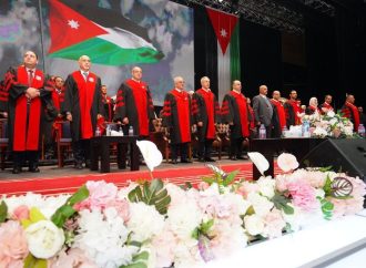 دولة الكباريتي يرعى اليوم الأول لإحتفال عمان الأهلية بتخريج طلبتها للفصل الأول من الفوج 33 رعى دولة الاستاذ عبدالكريم الكباريتي رئيس