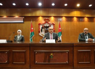 البدور: “بحضور 600 مدير مستشفى ومركز صحي”…كل واحد منكم مسؤول امامي عن مؤسسته – صور