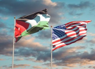 الصفدي ووالتز يؤكدان أهمية علاقات الشراكة بين الأردن والولايات المتحدة